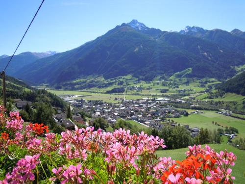 Large Family Apartment with Balcony