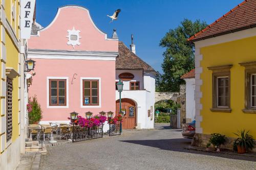 unser rosa Haus für Sie in Rust, Österreich