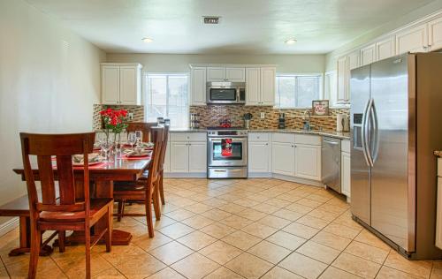 Babes in Toyland - image 10