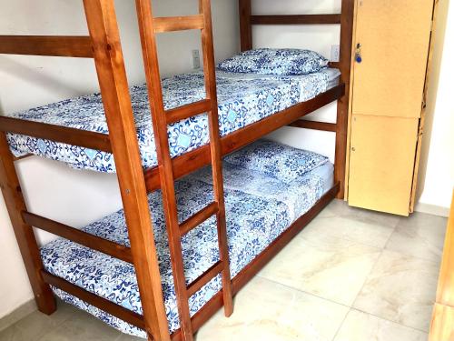 1 double bed, 2 bunk beds