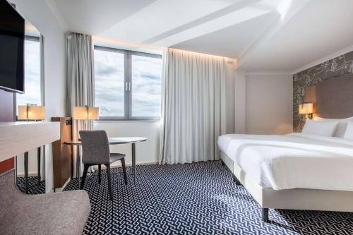 Suite, junior, vista sul porto turistico