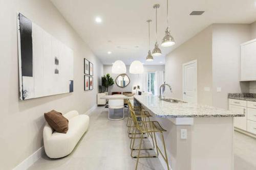 4 BR 4 BA Villa Ground Zero Location Disney - image 14