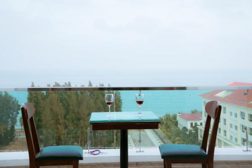 Balcony/terrace, Sunrise Hải Tiến in Hai Tien Beach