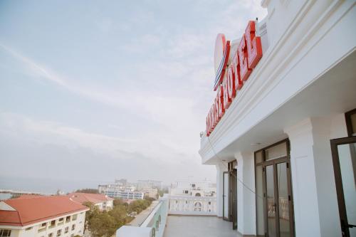 View, Sunrise Hải Tiến in Thanh Hoá / Sầm Sơn Beach