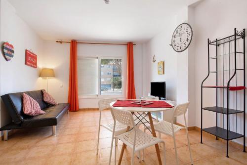  Corralejo La Casita Roja Apartment in La Oliva