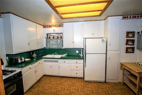 Kelley's Kabin-290 by Big Bear Vacations - image 12