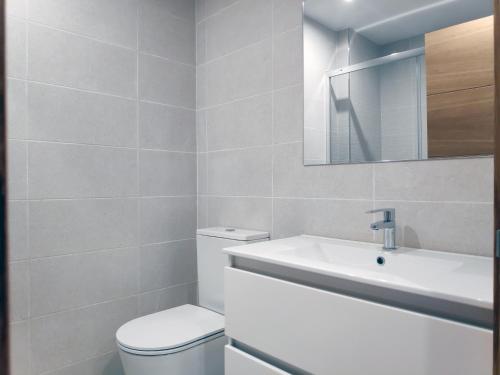 Apartamentos Rey by Como en Casa - 샤워실