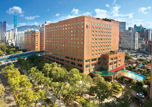 Exterior view, The Howard Plaza Hotel Taipei in Daan District