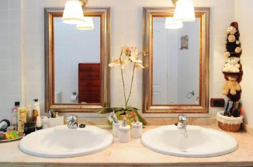  Agradable viila con Piscina in 38670 Adeje