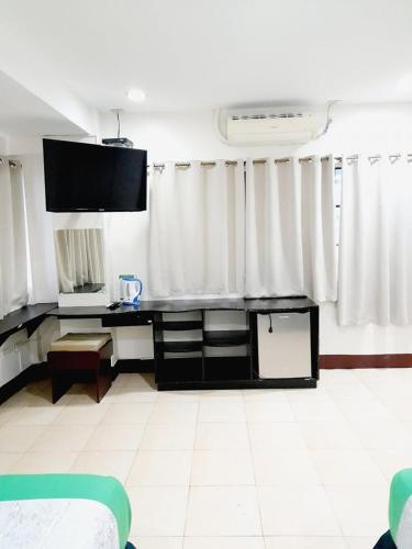 Park Avenue Residence Inn and Suites in Agdao