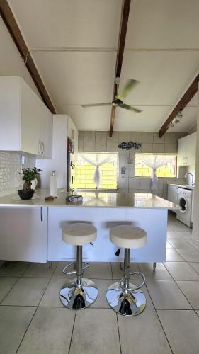 Kitchen, Seaview Villa 25 in Shelly Beach