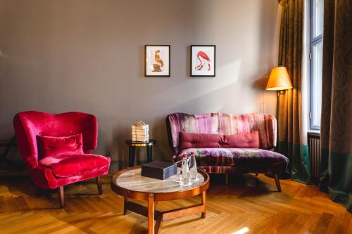 Grand Poet Hotel and SPA by Semarah