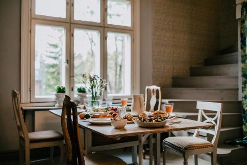 廚房, Salaisen Puutarhan Majatalo in 考哈約基