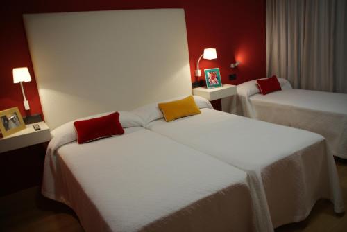 Ritual Alameda Sevilla Room Type - Triple Room with Shared Bathroom