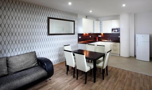 Apartments Kopečná with parking - image 6