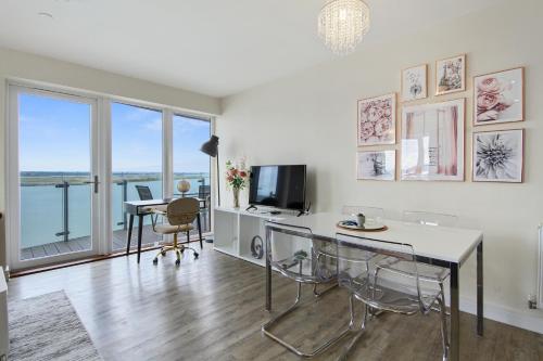Pier Apartment 5 - image 12