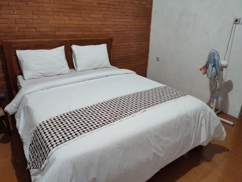 B&B Magelang - Romadhoni Homestay - Bed and Breakfast Magelang