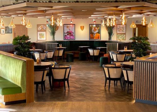 Restaurant, Hex Wildlife Hotel at Yorkshire Wildlife Park in Doncaster
