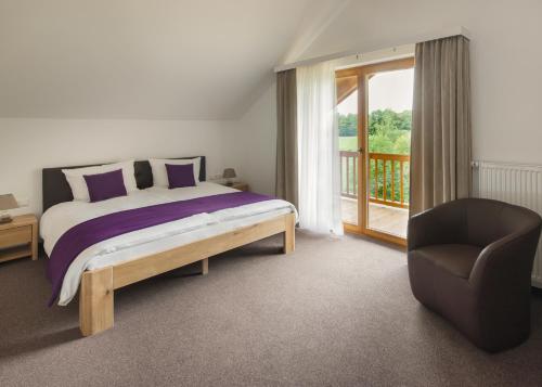 Sapia Hotel Rheinsberg Hotel am Rheinsberg Bad Säckingen is conveniently located in the popular Bad Sackingen area. The hotel offers a high standard of service and amenities to suit the individual needs of all travelers. T