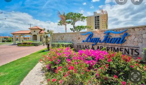 Bayfront Villa & Apartment, Portmore