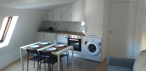  APARTAMENTO DON MANUEL C, Pension in Cee