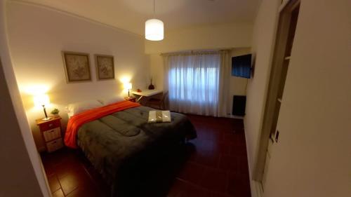 One-Bedroom Apartment image 4