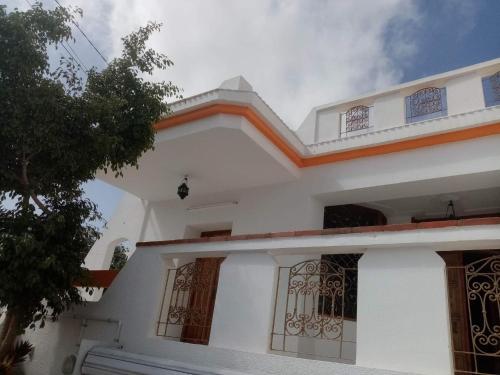 Villa luxueuse meublée (Villa luxueuse meublee) in Sakiet Ezzit
