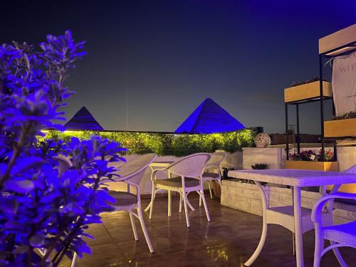 Pyramids Top Inn