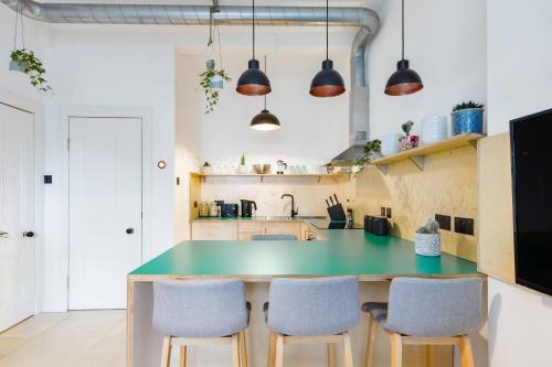 The Plywood Flat, Modern Style In A Traditional Tenement, Edimburgo (foto 2)