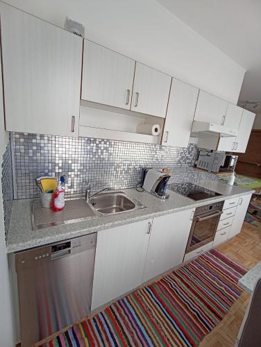 City Apartmentstudio mit Tiefgarage free parking