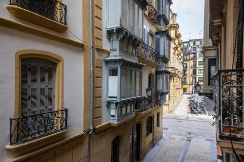 Spacious Central Old Town Apartment