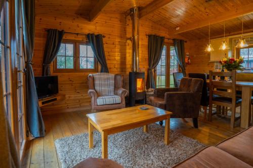 Wall Eden Farm - Luxury Log Cabins and Glamping