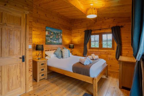 Wall Eden Farm - Luxury Log Cabins and Glamping