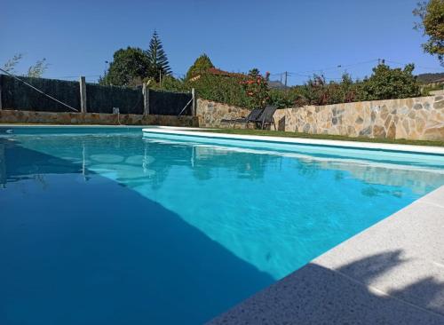 AGRADABLE CASA CON PISCINA EN GONDOMAR(VAL MIÑOR)