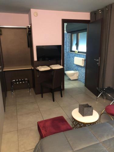 Villa Camilla Milano Easy Rooms Metro 4 – Milan, DC