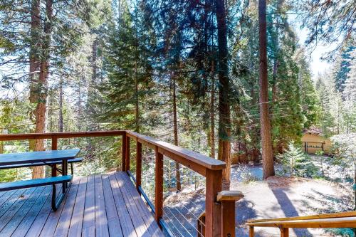 Yosemite Silvertip Lodge in Fish Camp (CA)