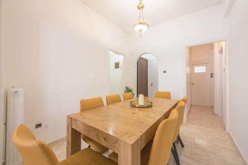 Three-Bedroom Apartment image 10