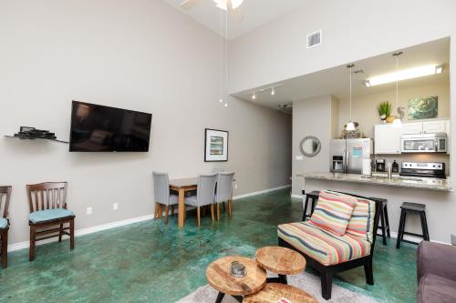 Village by the Beach B919K by Padre Escapes - image 6