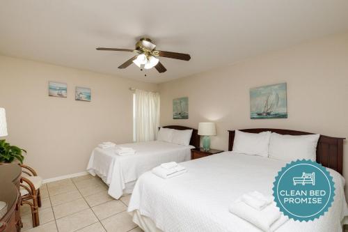Surfside 102 by Padre Escapes - image 6