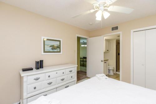 Cay Escape 102 by Padre Escapes - image 4