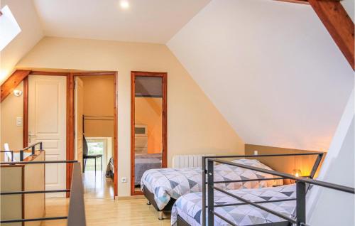 3 Bedroom Amazing Home In La Hague