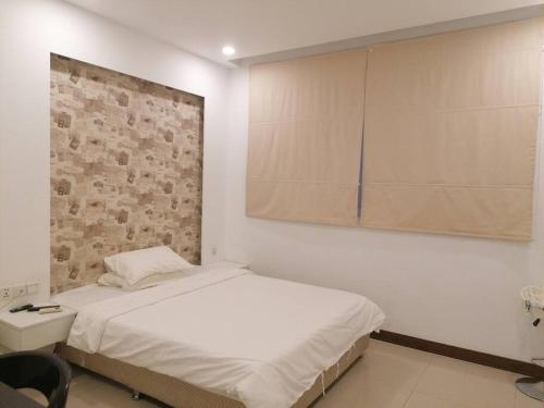 Bed, Self-check-in private studio apartment in Koh Pich