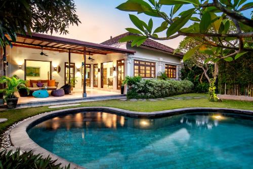 Villa Matahari Terbit - Close to the Fast Boat Dock, Sanur Beach