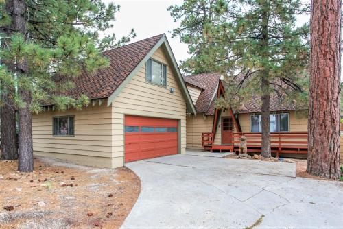 Finch Chalet-1010 by Big Bear Vacations - main image