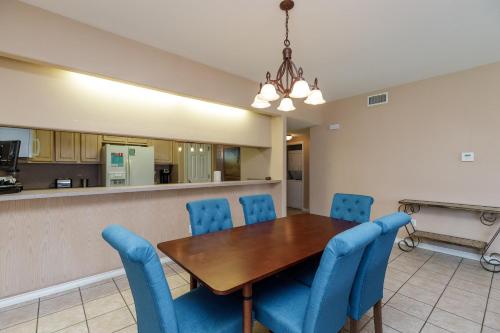 Waterfront Retreat B-1 by Padre Escapes - image 13
