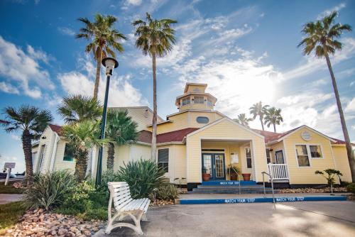 Going Coastal 374 by Padre Escapes - main image