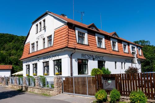 . Hotel U Berounky