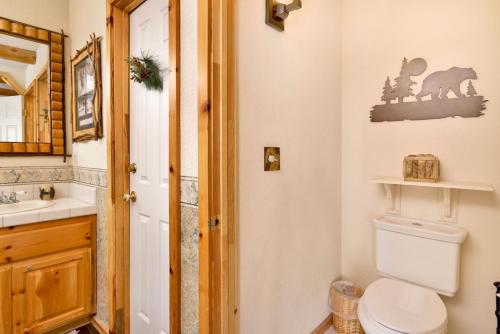 Alpine Lodge-1085 by Big Bear Vacations - image 11