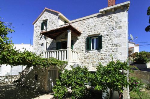  Apartment Tina Sumartin - CIN08100c-CYA, Pension in Sumartin