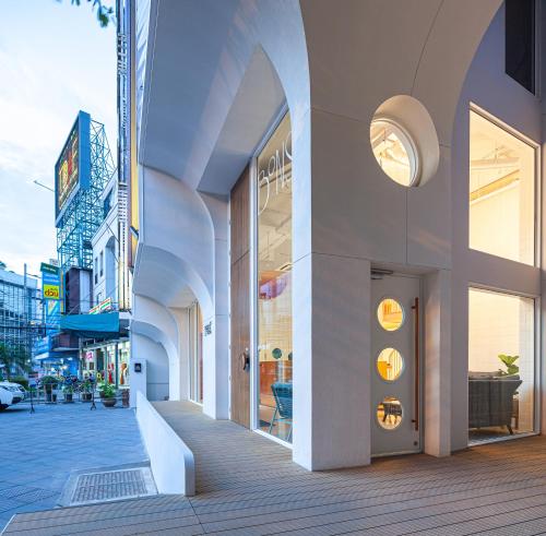 Best Price on Bonsai Hotel Bangkok in Bangkok + Reviews!